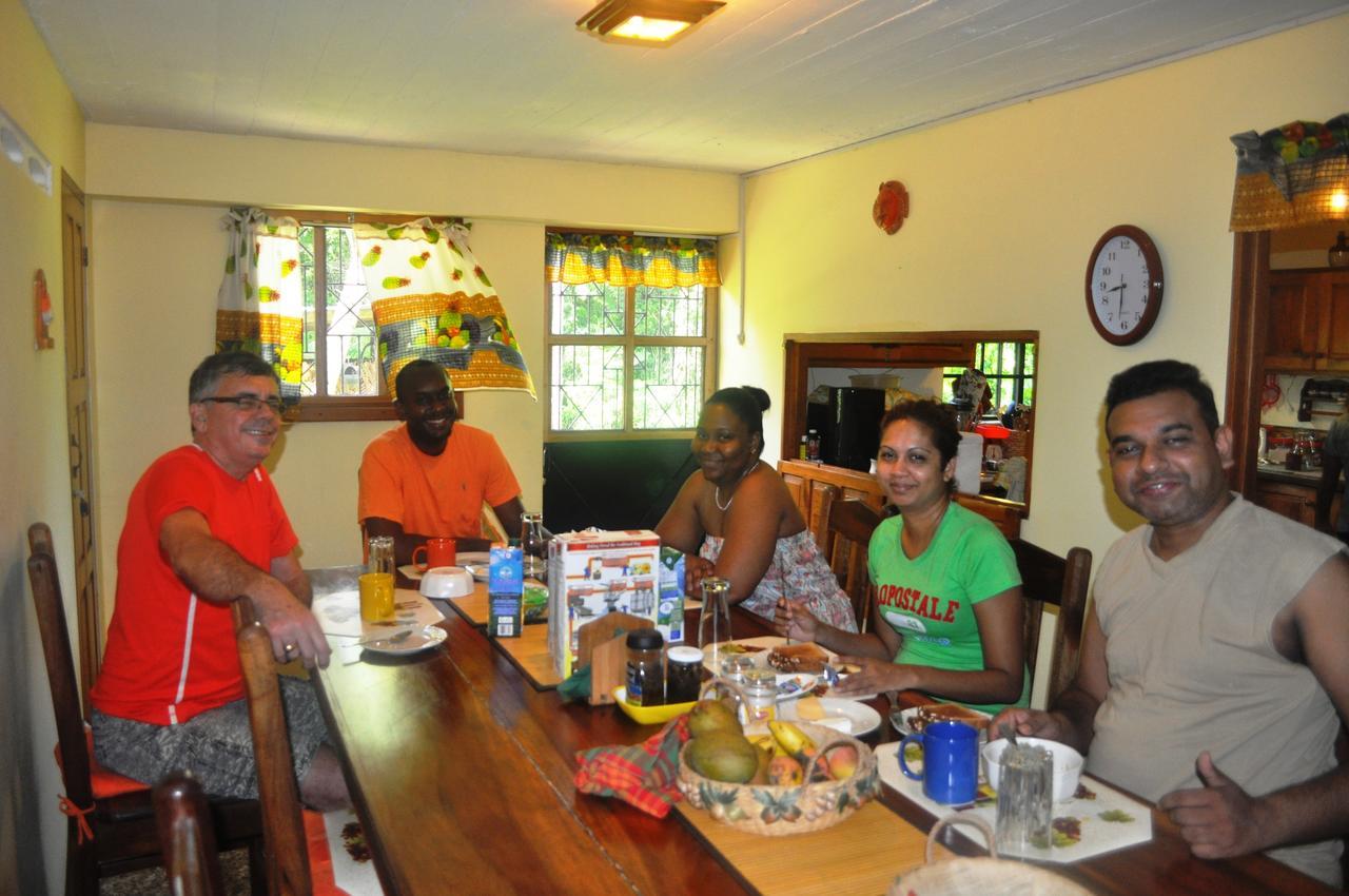 Leatherback Lodge Eco B&B Salybia エクステリア 写真
